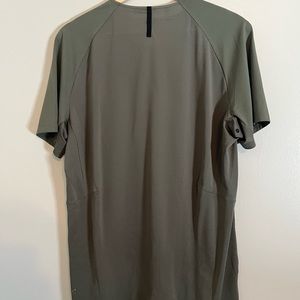 Lululemon Pulse Motivation Short Sleeve